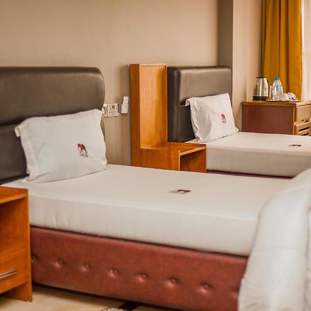 Leyshof Hotel 음완자 외부 사진