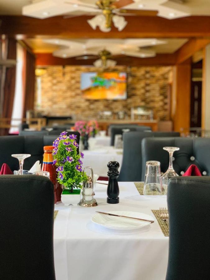 Leyshof Hotel 음완자 외부 사진