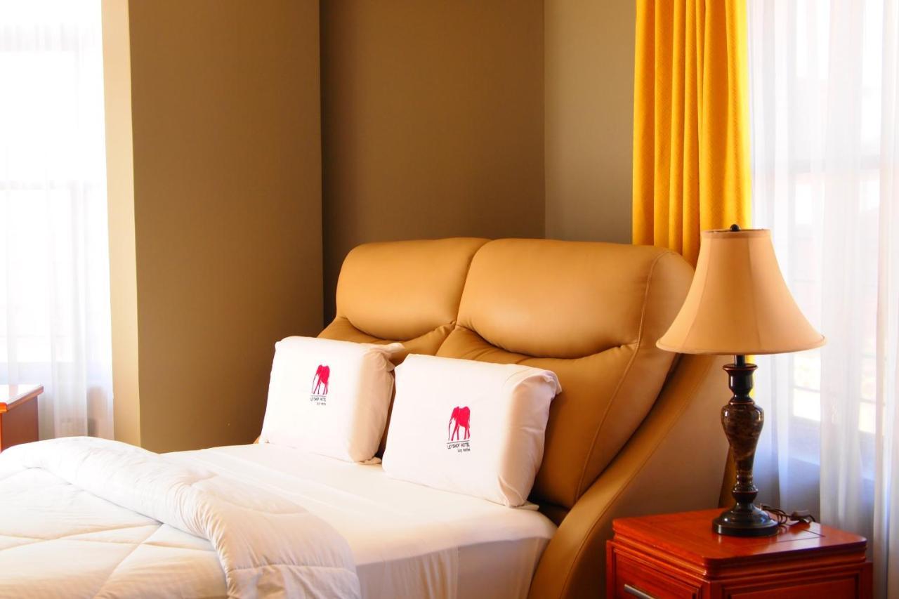 Leyshof Hotel 음완자 외부 사진