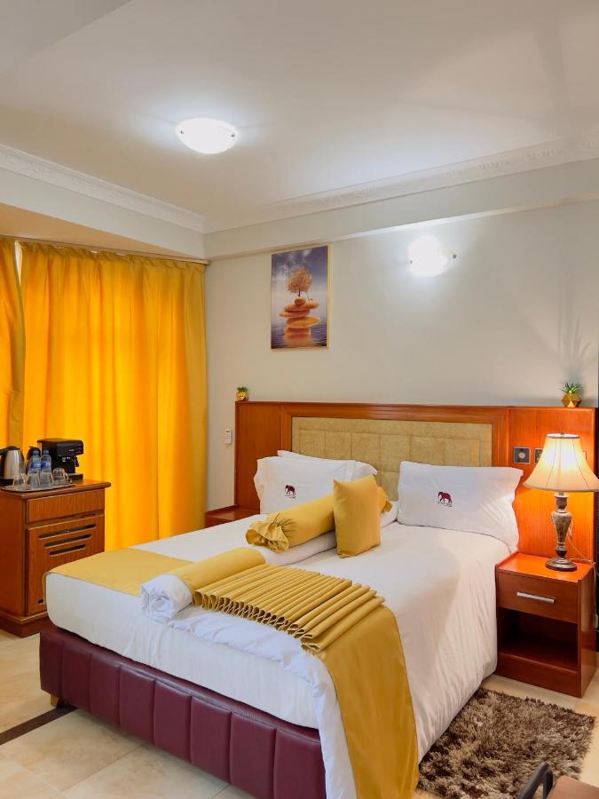 Leyshof Hotel 음완자 외부 사진