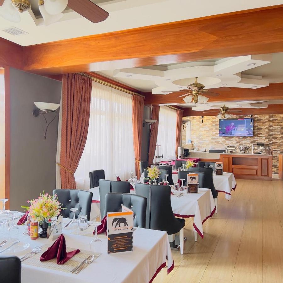 Leyshof Hotel 음완자 외부 사진