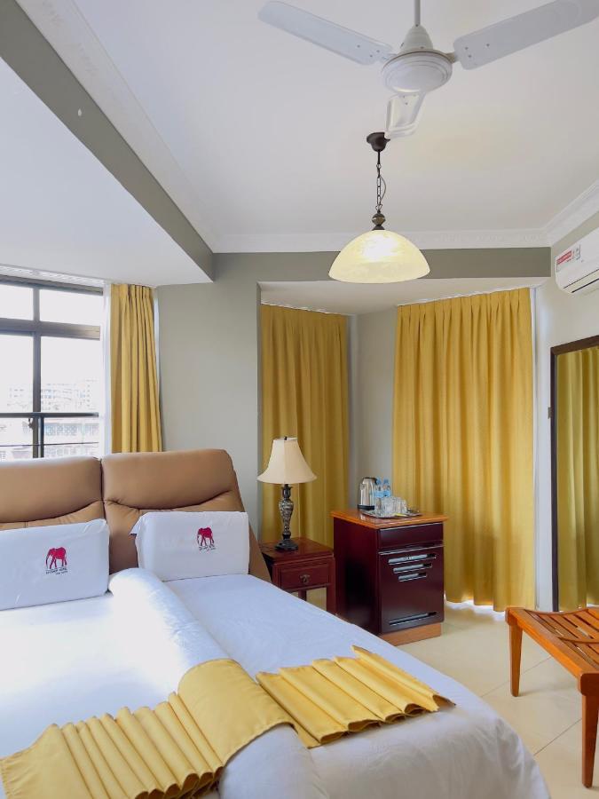 Leyshof Hotel 음완자 외부 사진